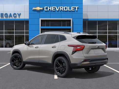 New 2026 Chevrolet Trax ACTIV w/ Sunroof Package FWD image 3