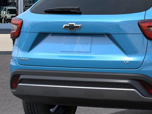 New 2026 Chevrolet Trax LT w/ Driver Confidence Package image 14
