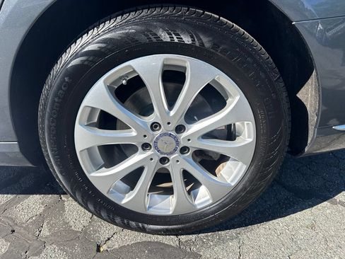 Used 2017 Mercedes-Benz E 300 4MATIC image 16