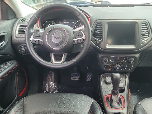 Used 2021 Jeep Compass Trailhawk w/ Convenience Group AWD/4WD image 18