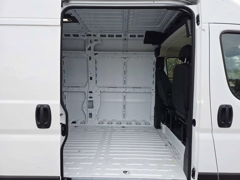 New 2026 RAM ProMaster 2500 w/ Convenience Group image 13