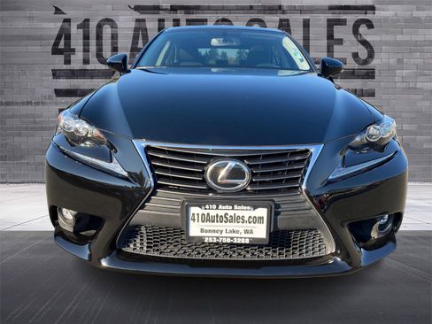 Used 2016 Lexus IS 300 AWD image 5