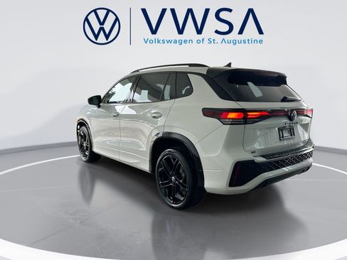 New 2026 Volkswagen Tiguan SE R-Line AWD/4WD image 5