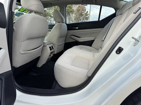 Used 2020 Nissan Altima 2.5 SV image 27