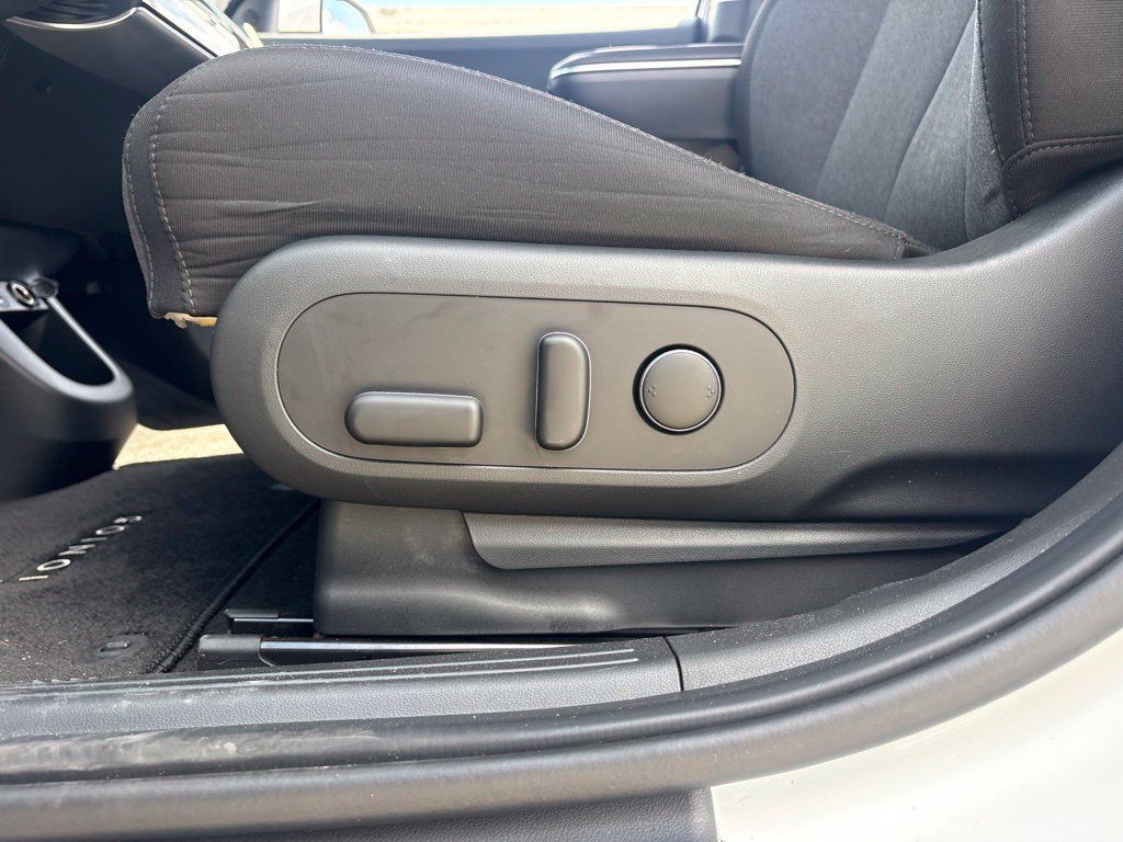 Used 2024 Hyundai Ioniq 5 SEL RWD image 10