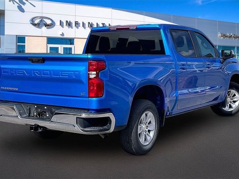 Used 2025 Chevrolet Silverado 1500 LT image 2