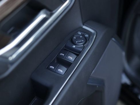 Used 2024 Chevrolet Silverado 1500 LT AWD/4WD image 25