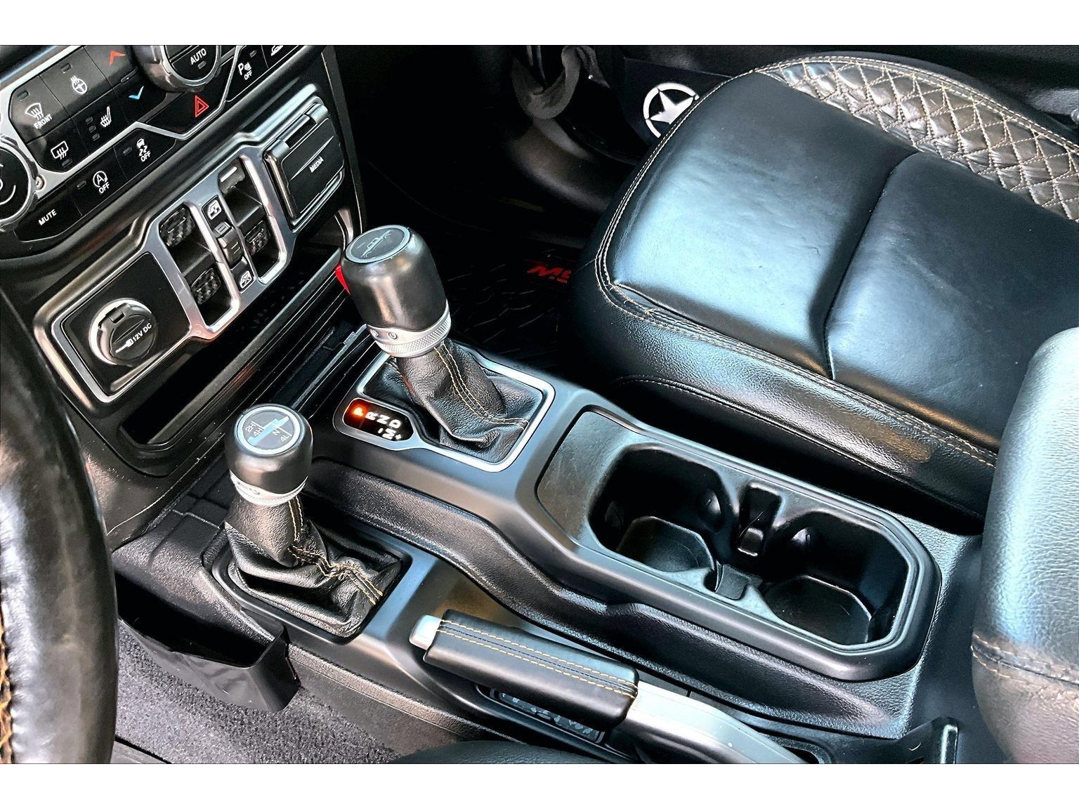 Used 2021 Jeep Gladiator Overland AWD/4WD image 29