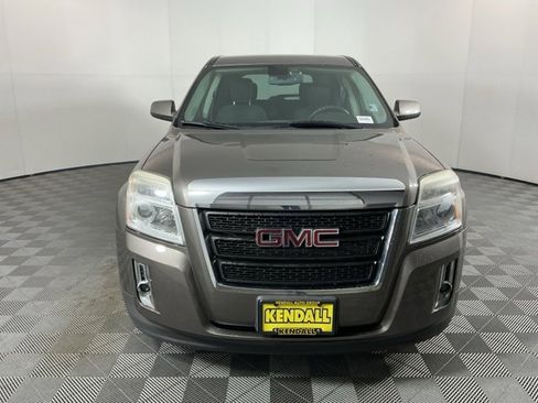 Used 2010 GMC Terrain SLE image 2