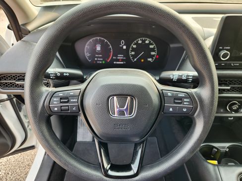 Certified 2023 Honda HR-V LX image 9
