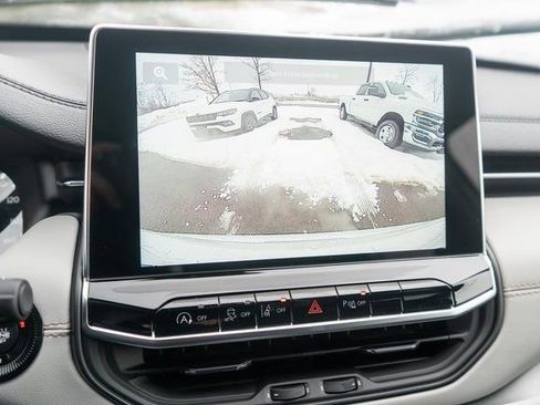 New 2026 Jeep Compass Limited image 19