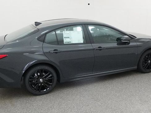 New 2026 Toyota Camry SE image 18