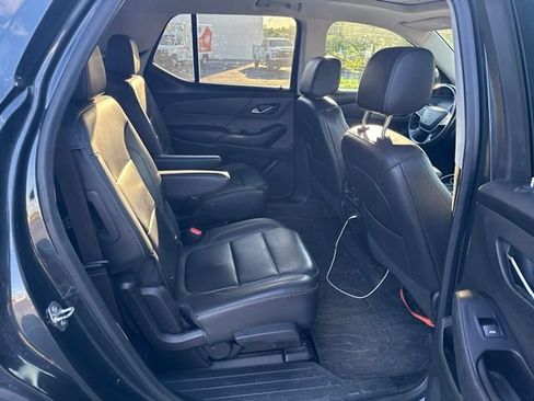 Used 2020 Chevrolet Traverse RS w/ LPO, Floor Liner Package AWD/4WD image 24
