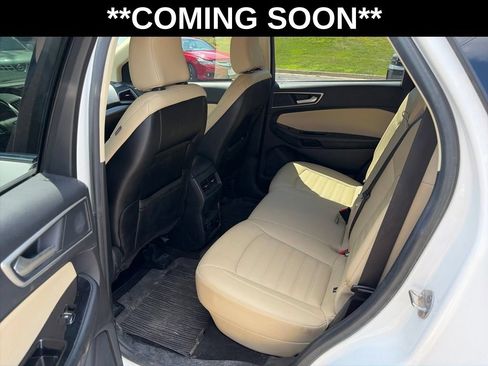 Used 2020 Ford Edge SEL w/ Convenience Package AWD/4WD image 10
