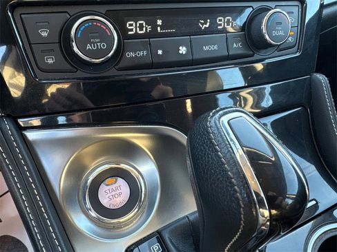 Used 2023 Nissan Maxima SV w/ Floor Mat Group image 22