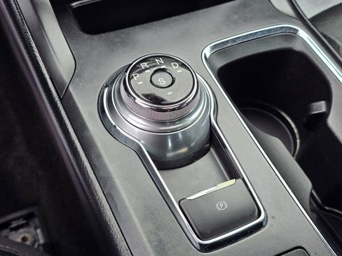Used 2020 Ford Fusion Titanium image 30