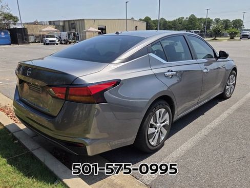 Used 2025 Nissan Altima 2.5 S FWD image 5