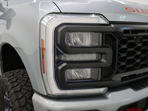 Used 2024 Ford F250 XLT w/ XLT Premium Package AWD/4WD image 25