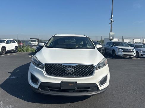 Used 2018 Kia Sorento FWD image 8