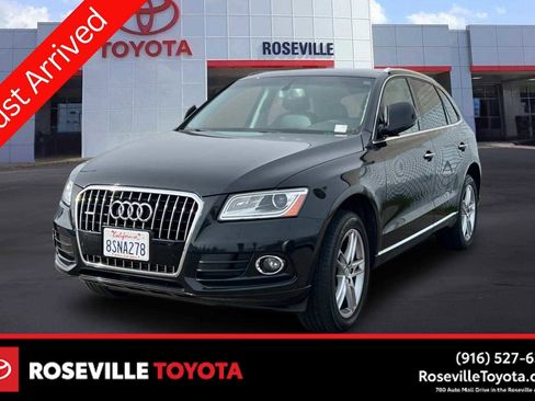 Used 2017 Audi Q5 2.0T Premium Plus w/ Technology Package image 1