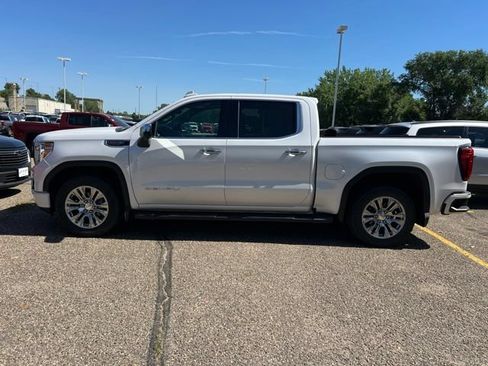 Used 2022 GMC Sierra 1500 Denali w/ Driver Alert Package II AWD/4WD image 5
