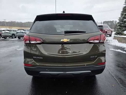 Used 2024 Chevrolet Equinox LT image 3