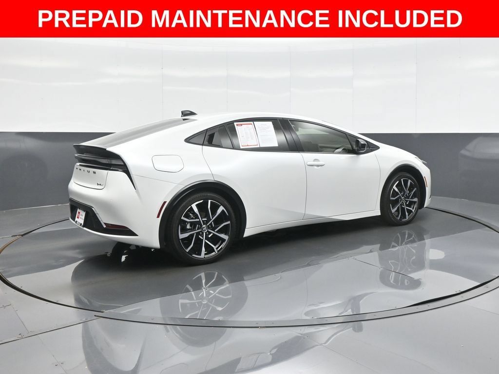 Certified 2026 Toyota Prius Plug-In Hybrid FWD image 7