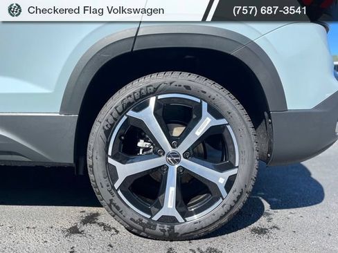 New 2026 Volkswagen Taos SEL AWD/4WD image 7