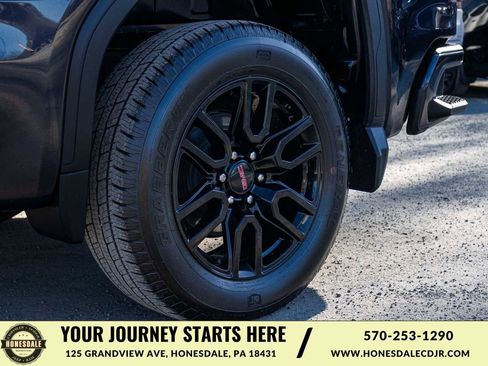 Used 2024 GMC Sierra 1500 Elevation image 8