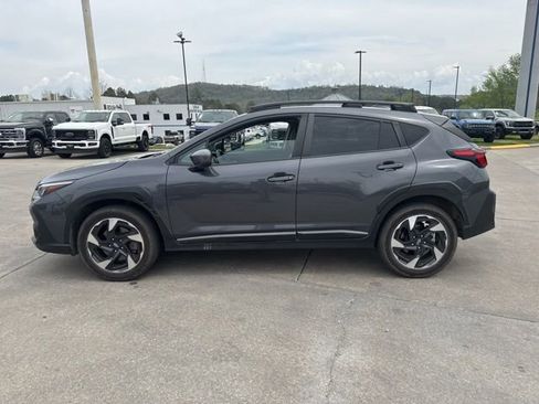 Used 2024 Subaru Crosstrek 2.5i Limited w/ Crosstrek Mirror Package image 11