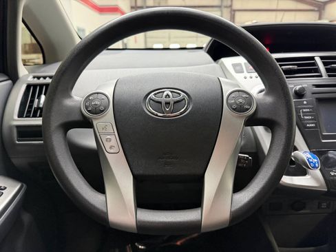 Used 2013 Toyota Prius V Three FWD image 22