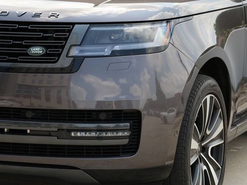 Certified 2024 Land Rover Range Rover SE AWD/4WD image 5