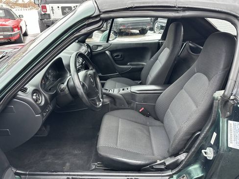 Used 2000 MAZDA MX-5 Miata RWD image 16