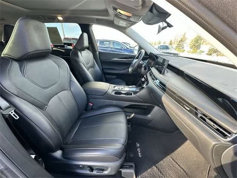 Used 2025 INFINITI QX60 Pure image 22
