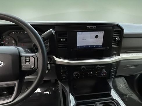 Used 2025 Ford F250 XLT w/ FX4 Off-Road Package AWD/4WD image 11