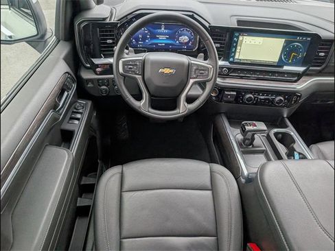 Used 2024 Chevrolet Silverado 1500 LTZ image 8