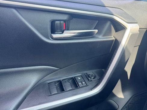 Used 2020 Toyota RAV4 XLE w/ All Weather Liner Package AWD/4WD image 11