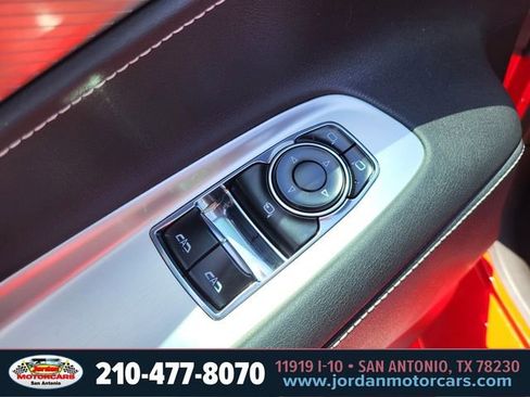 Used 2020 Chevrolet Corvette Stingray Preferred Cpe w/ 2LT Preferred Equipment Group RWD image 17