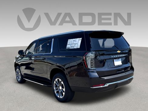New 2026 Chevrolet Suburban LT w/ Comfort Package RWD image 30