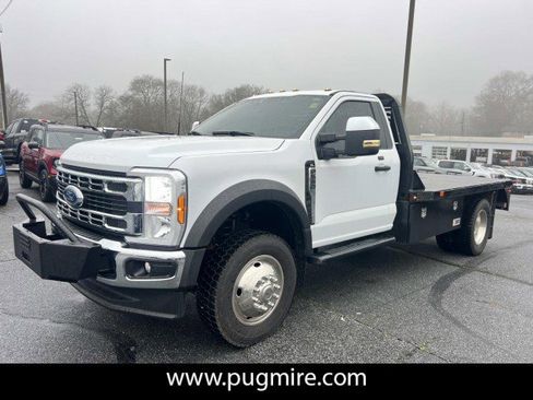 Used 2024 Ford F550 4x4 Regular Cab Super Duty w/ XL Chrome Package image 3