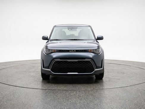 Used 2025 Kia Soul LX w/ LX Technology Package FWD image 2