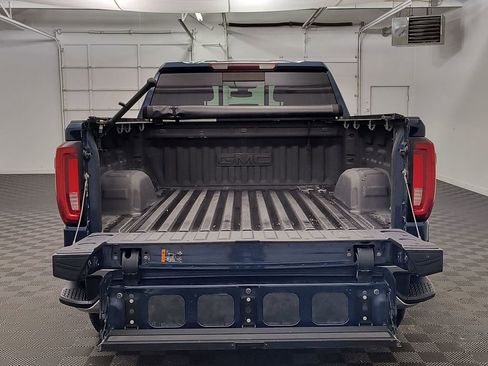 Used 2020 GMC Sierra 1500 SLT w/ SLT Premium Plus Package image 18
