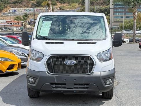 Used 2025 Ford Transit 250 Low Roof w/ Exterior Upgrade Package RWD image 4