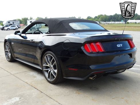 Used 2015 Ford Mustang GT Premium image 5