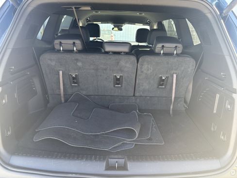 Used 2025 Buick Enclave Preferred image 11