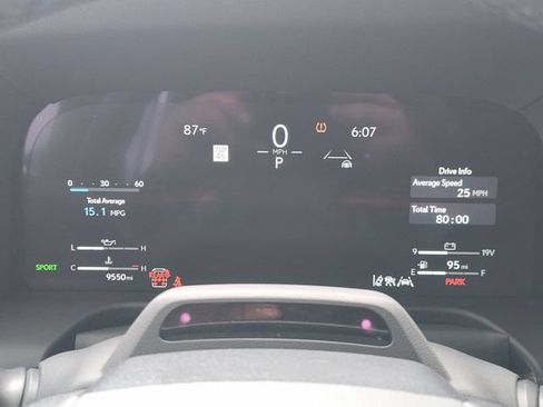 Used 2025 Lexus GX 550 AWD/4WD image 13