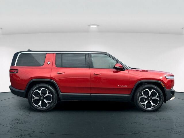 Used 2023 Rivian R1S Adventure Dual AWD/4WD image 7