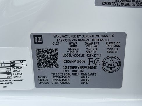 Used 2024 GMC Sierra 2500 AT4 w/ AT4 Premium Plus Package image 26