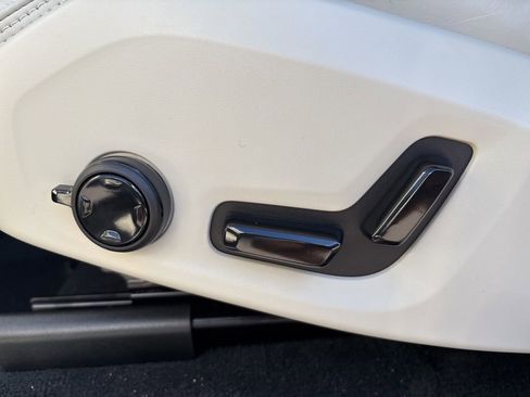 New 2026 Volvo XC90 B6 Ultra w/ Protection Package Premier AWD/4WD image 22