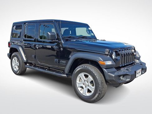 Used 2022 Jeep Wrangler Unlimited Sport AWD/4WD image 1